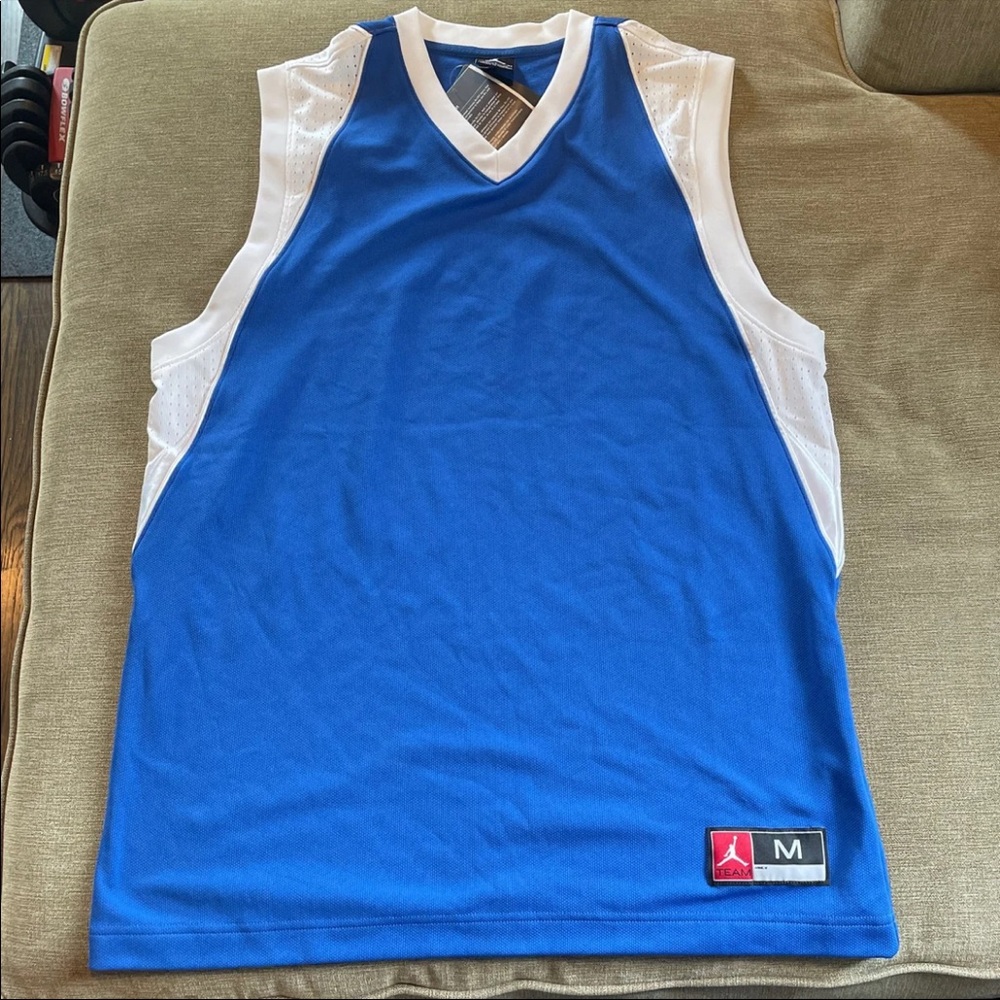 Men’s Nike dri fit basketball jersey
